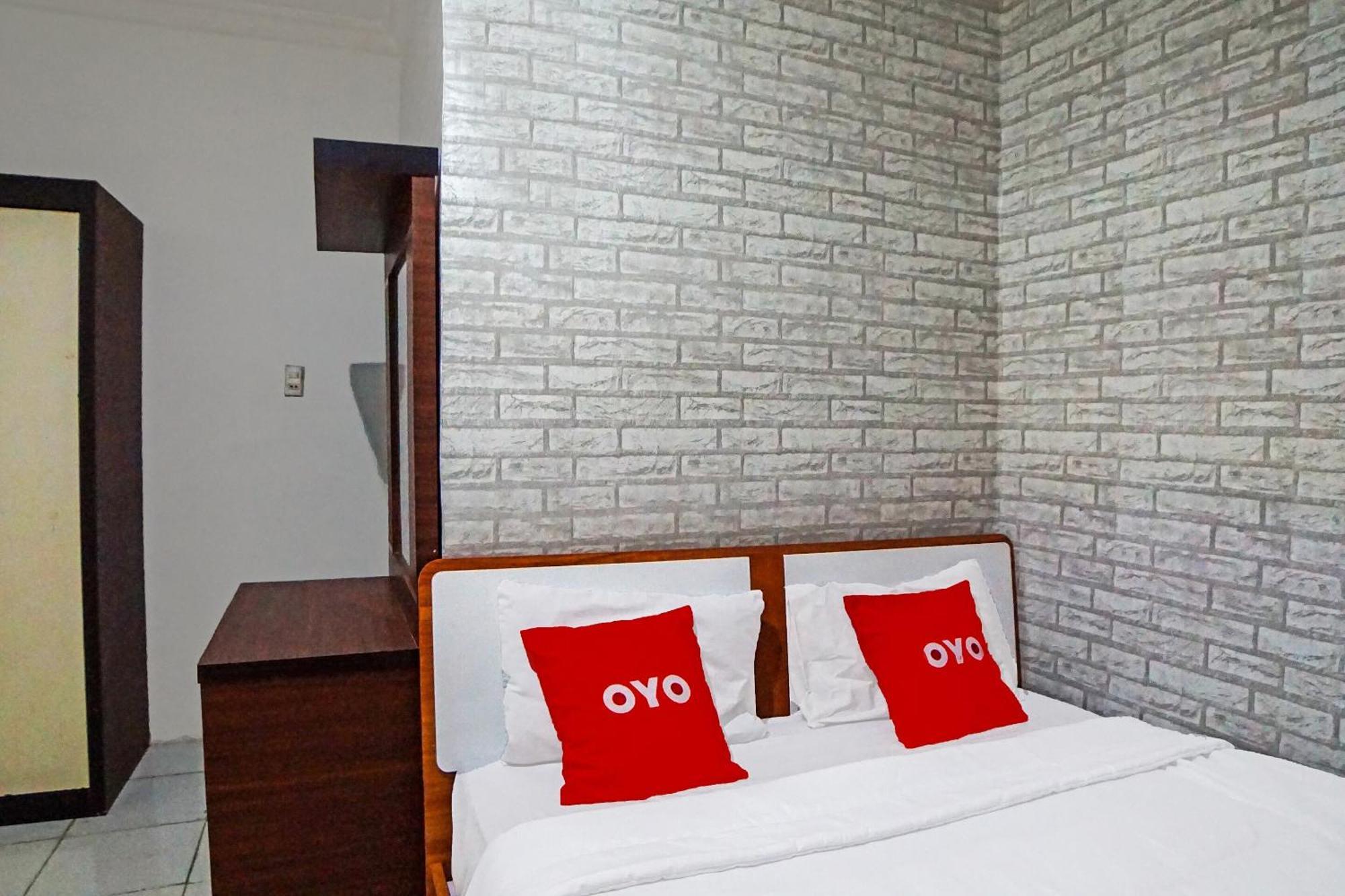 Oyo 91418 Kantil Homestay Syariah Sunggal ภายนอก รูปภาพ
