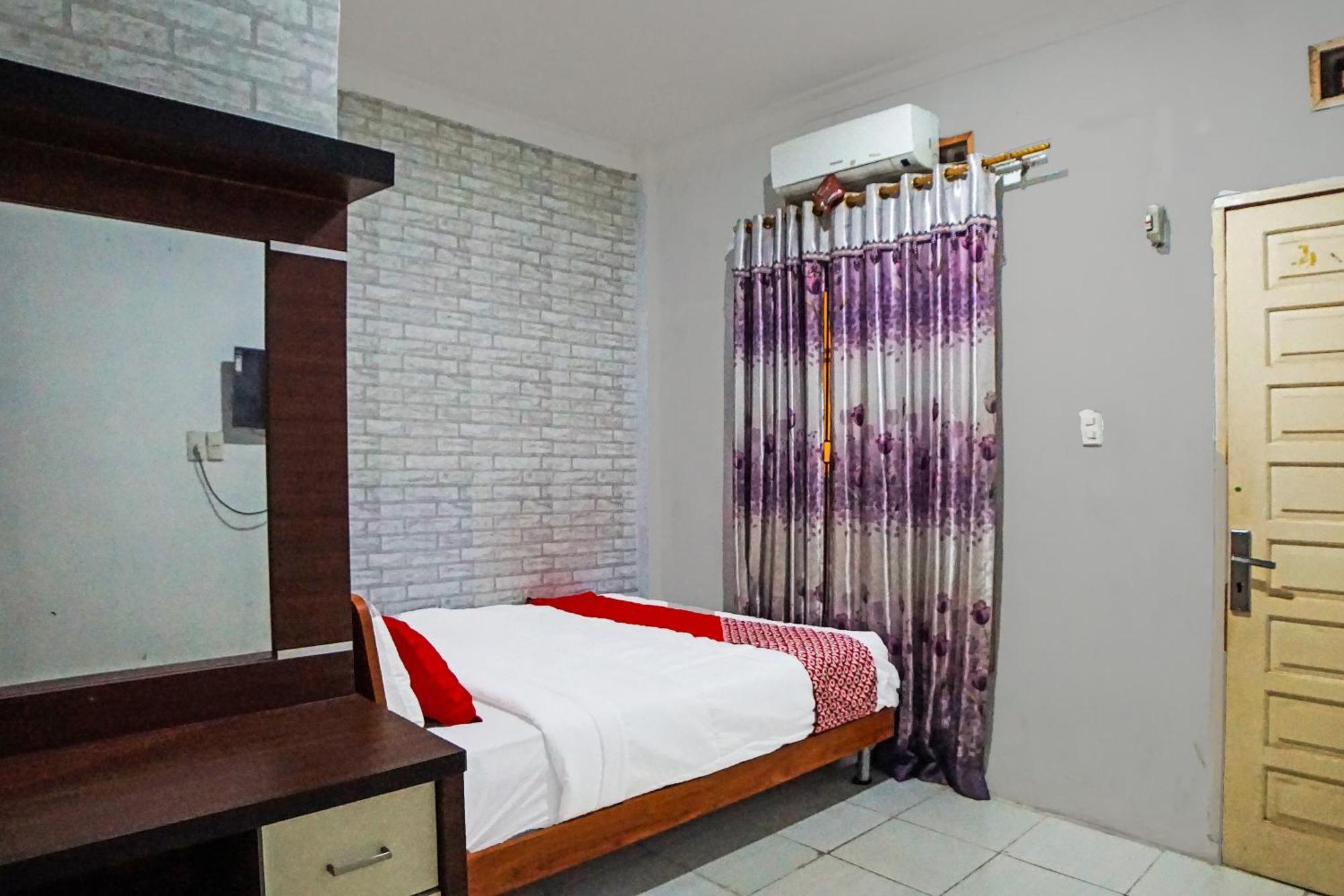 Oyo 91418 Kantil Homestay Syariah Sunggal ภายนอก รูปภาพ